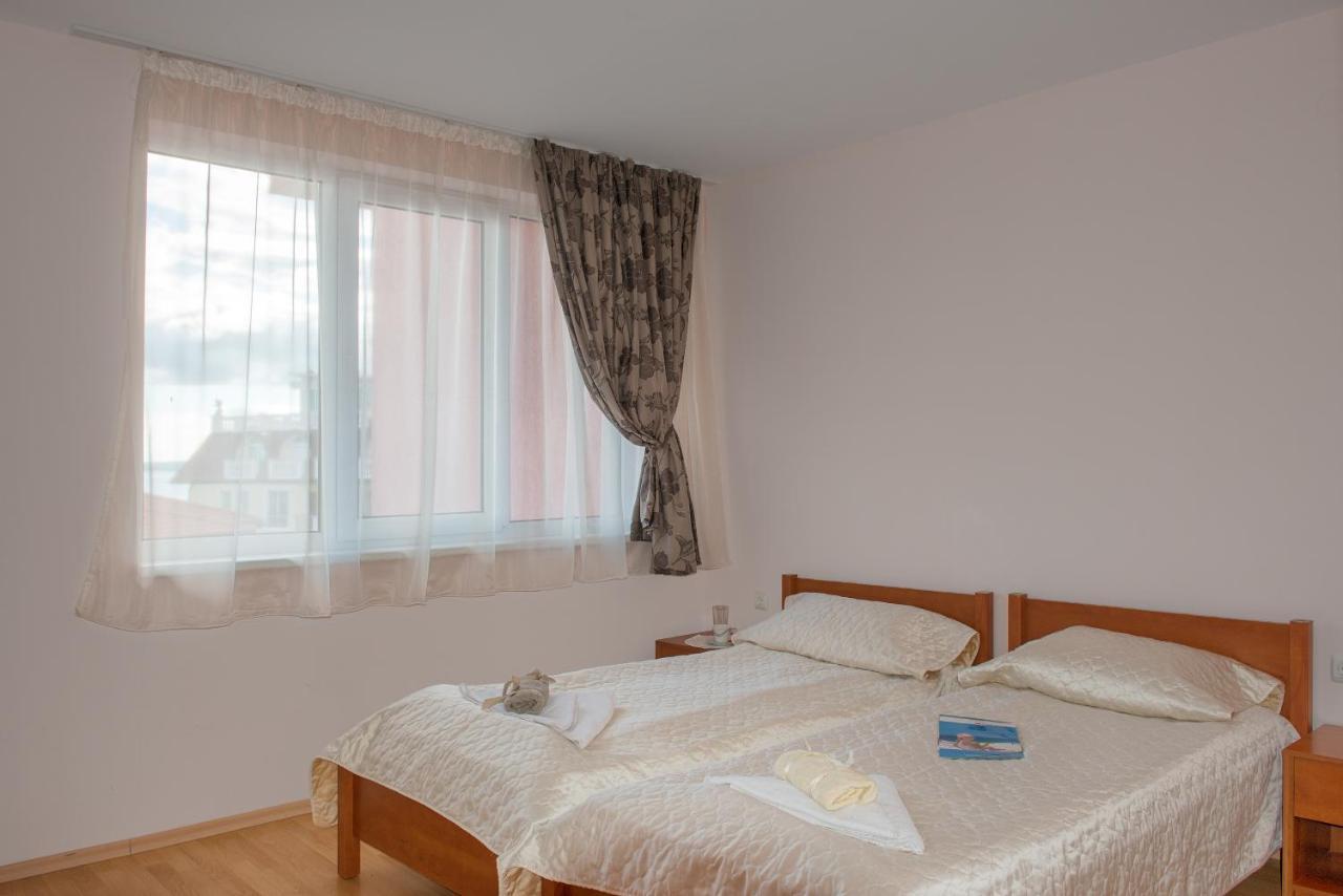 סבטי ולאס Privilege Beach Apartments מראה חיצוני תמונה