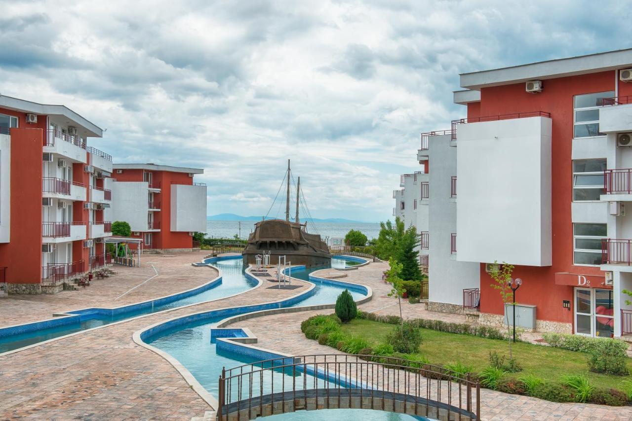 סבטי ולאס Privilege Beach Apartments מראה חיצוני תמונה