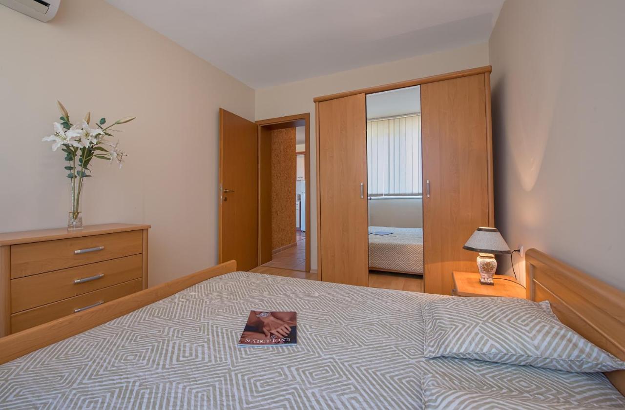 סבטי ולאס Privilege Beach Apartments מראה חיצוני תמונה