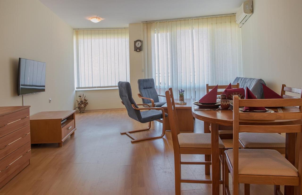 סבטי ולאס Privilege Beach Apartments מראה חיצוני תמונה