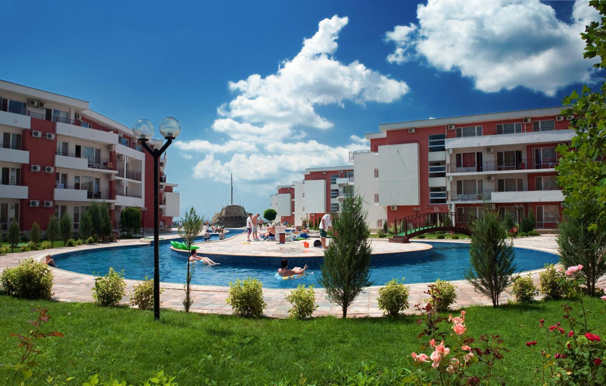 סבטי ולאס Privilege Beach Apartments מראה חיצוני תמונה